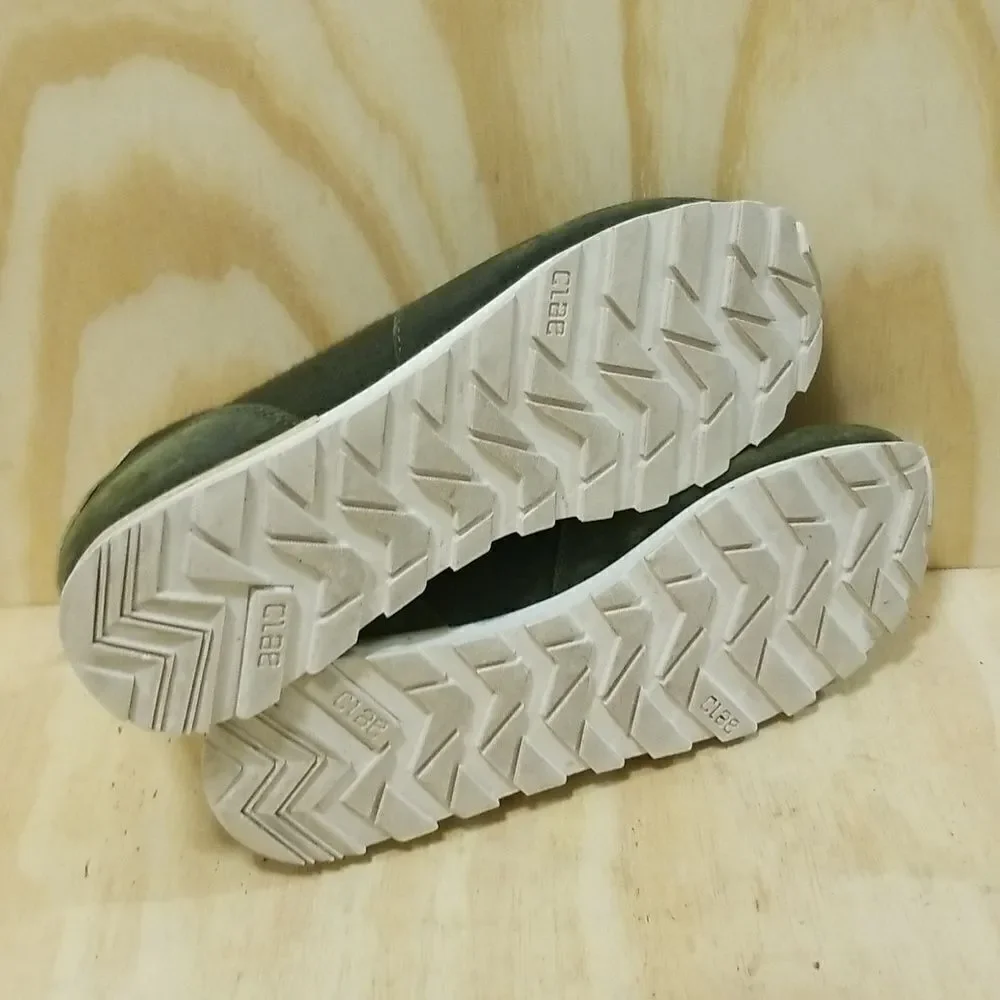 Men's Casual Lace-Up Sneakers in Olive Green